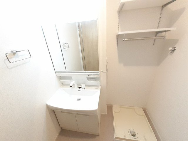 リリア・ヴィレⅡの洗面所|忙しい朝には欠かせない洗面所です