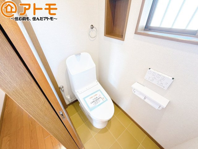 【トイレ】 | 駿河区青木　中古戸建 | 年代を問わず使いやすい洗浄機能付きのトイレ♪肌への負担をも減らせるのでお子様の敏感なお肌も安心！
