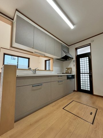 四日市市釆女町 中古戸建のキッチン