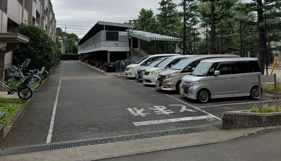 フィール天神町1号館の駐車場