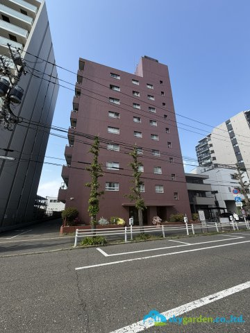地産マンション平塚の外観