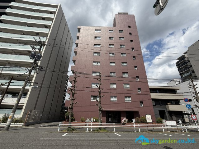地産マンション平塚の外観