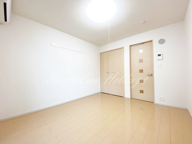 藤沢市辻堂新町３丁目のアパートの居間・リビング