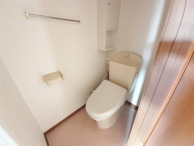 【トイレ】 | グリーンコート柿内 | 落ち着いた色調のトイレです