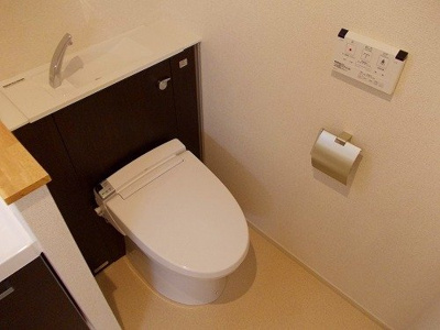 【トイレ】 | エクセル神屋町 | 落ち着いた色調のトイレです