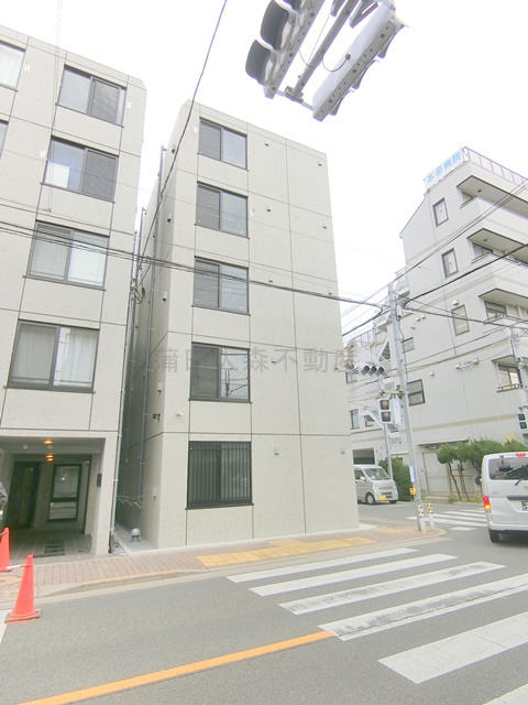 COCOFLAT蓮沼EASTの外観