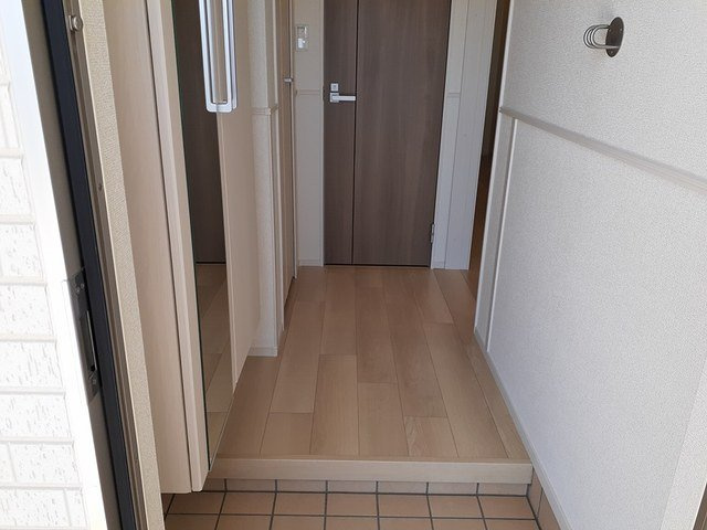 ユートピア・ホームの玄関