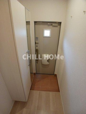 ルストパラディ　久留馬の玄関|当社、チルホームのHPもご覧ください(^^)/物件情報多数♪