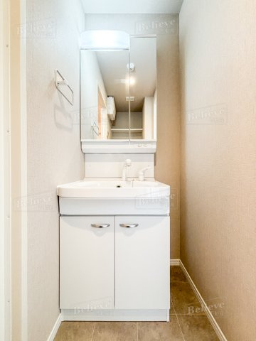 GlanZ 六ツ門の洗面所|綺麗で明るい洗面所です☆