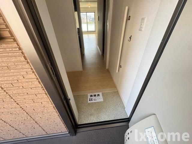 茨木シャーメゾン五日市の玄関