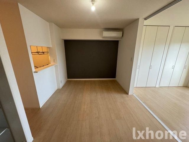 茨木シャーメゾン五日市の居間・リビング