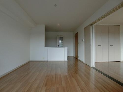 レジデンス・グリンダの居間・リビング|ゆったり過ごせるリビングです