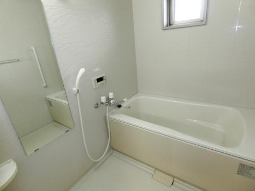 レジデンス・グリンダの浴室|落ち着いた空間のお風呂です