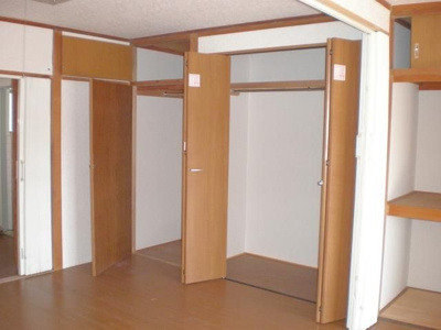 【収納】 | 清水マンション | 十分な収納スペースがあります