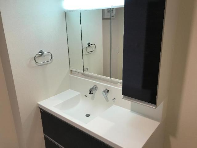 Halelea・Aoba（ハレレア・アオバ）の洗面所|洗髪洗面化粧台（イメージ）