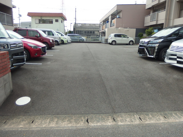 ハイツリッチモンドA棟・Ｂ棟の駐車場