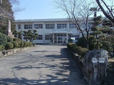 モーント　シャイン　Ｂの周辺|高志小学校まで3000m