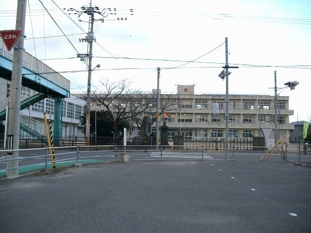 フリーデの周辺|高川原小学校まで1100m
