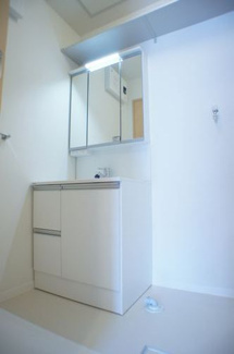 【洗面所】 | リュミエール近藤　A | 広い洗面スペース