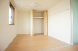 【洋室】 | リュミエール近藤　A | 明るい洋室です