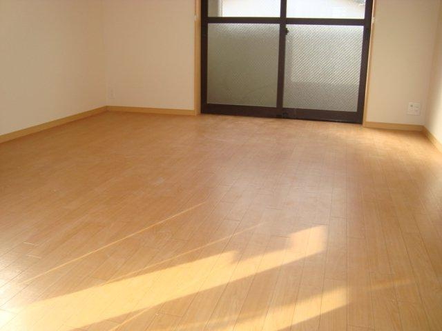 リリーガーデンの内装|洋室