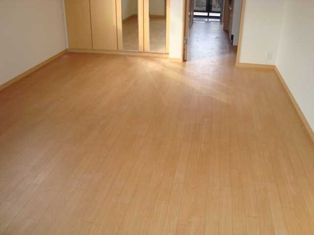 リリーガーデンの内装|洋室