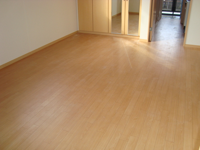 リリーガーデンの内装|洋室