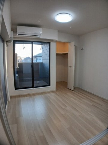 シュタットＢの内装|明るい室内です