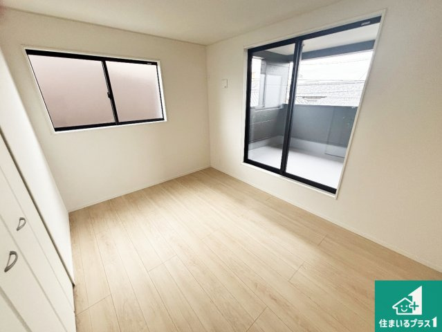 奈良市東九条町　第21期　新築一戸建て　の洋室|シンプルな洋室は、自分好みのインテリアが楽しめます♪ご家族とインテリアや家具を選びに行くのは新築購入時の醍醐味の一つです。ぜひお楽しみください♪