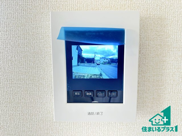 ●大和郡山市九条町　第4期　新築一戸建ての防犯設備|カラーモニターインターホン！声だけでなく来訪者の姿や顔がモニターで確認できるので、小さなお子様がいらっしゃるご家庭でも安心できます！