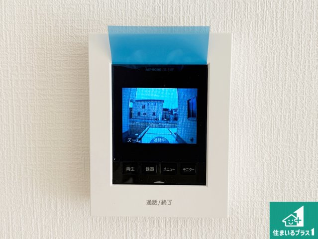 29(土)30(日)現地説明会！◆羽曳野市羽曳が丘西　新築一戸建ての防犯設備|カラーモニターインターホン！声だけでなく来訪者の姿や顔がモニターで確認できるので、小さなお子様がいらっしゃるご家庭でも安心できます！