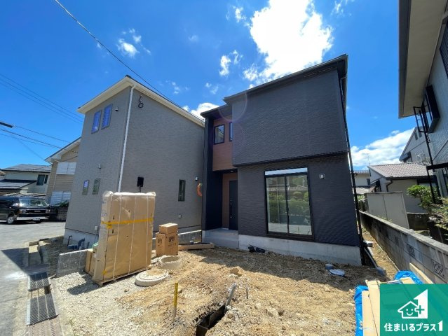 ★1(土)2(日)現地見学可能！★野洲市近江富士　全２邸の外観|現在の進捗状況です！順調に作業進行中、完成が待ち遠しいです！詳細の間取り等、お気軽にお問い合わせください！