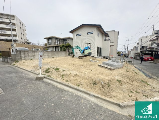 ●奈良市学園朝日町　第2期　新築一戸建ての前面道路含む現地写真|駅やスーパー、小学校・中学校等日常生活に欠かせない情報や道のりもご紹介いたしますのでお気軽にご相談ください。