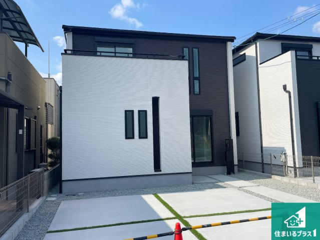 柏原市田辺　第3期　新築一戸建ての外観|周辺は落ち着いた街並みの住宅地！子育てがしやすい住環境です！現地でしかわからない事もございます。是非一度ご覧ください。