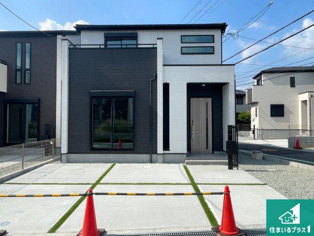 柏原市田辺　第3期　新築一戸建ての外観|安心の10年保証！外観を美しく保ち、雨水で汚れを落とします！気になることがありましたら、お気軽にお問い合わせください！