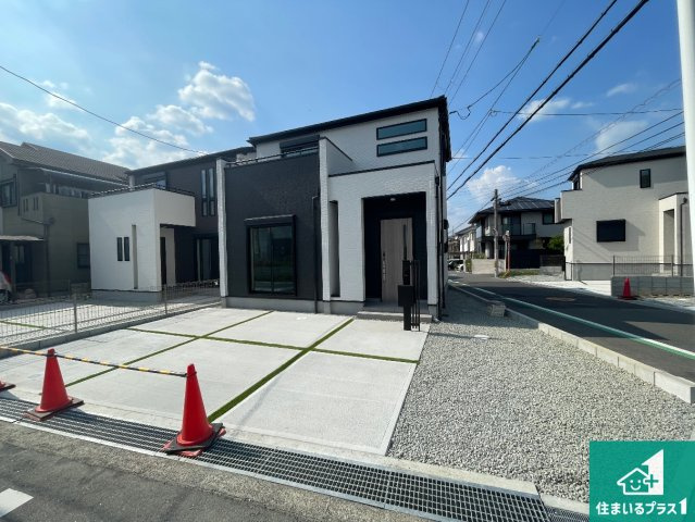 柏原市田辺　第3期　新築一戸建ての外観|安心の10年保証！外観を美しく保ち、雨水で汚れを落とします！気になることがありましたら、お気軽にお問い合わせください！