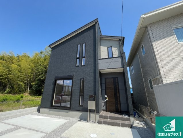 ★1(土)2(日)現地見学可能！★大津市大江　限定1邸の外観|お客様に長く安心して住んでいだだける事にこだわった家づくり！住んでからのアフターサービスにもしっかりと取り組んでいます！