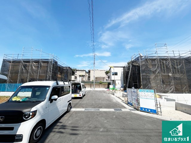 ●5(土)6(日)現地案内可能！　北葛城郡上牧町中筋出作　全3邸の前面道路含む現地写真|周辺は閑静な住宅街です。前面道路もしっかりと有りますので車の出し入れも安心ですよ！
