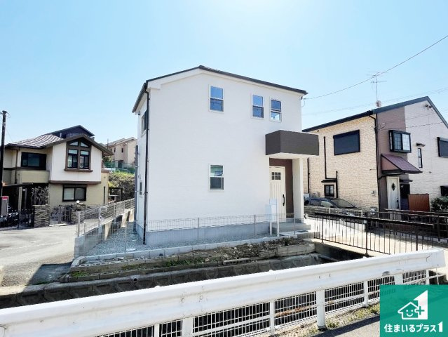 12日(土)13日(日)現地ご見学可能！　池田市渋谷　限定1邸の外観|周辺は落ち着いた街並みの住宅地！子育てがしやすい住環境です！気になることがありましたら、お気軽にお問い合わせください！