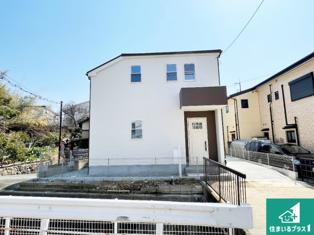 29日(土)30日(日)現地ご見学可能！池田市渋谷　限定1邸の外観|安心の10年保証！外観を美しく保ち、雨水で汚れを落とします！気になることがありましたら、お気軽にお問い合わせください！