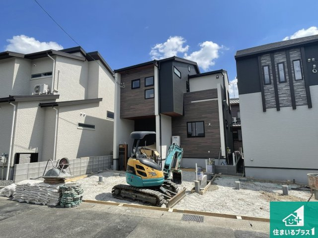 ★城陽市寺田市ノ久保　新築一戸建ての外観|お客様に長く安心して住んでいだだける事にこだわった家づくり！住んでからのアフターサービスにもしっかりと取り組んでいます！