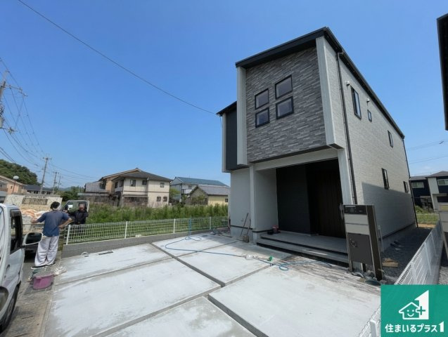★29(土)30(日)現地見学可能！★南丹市園部町横田　全3邸の駐車場|並列３台駐車可能！ゆとりの駐車スペースで車庫入れもスムーズ！
