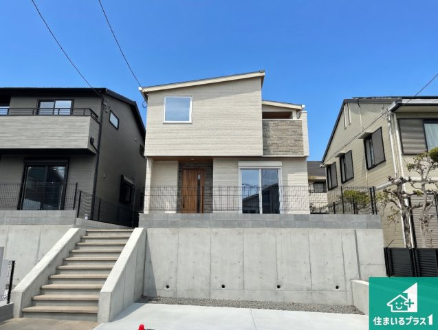 宝塚市宝梅　新築一戸建ての外観|お客様に長く安心して住んでいだだける事にこだわった家づくり！住んでからのアフターサービスにもしっかりと取り組んでいます！