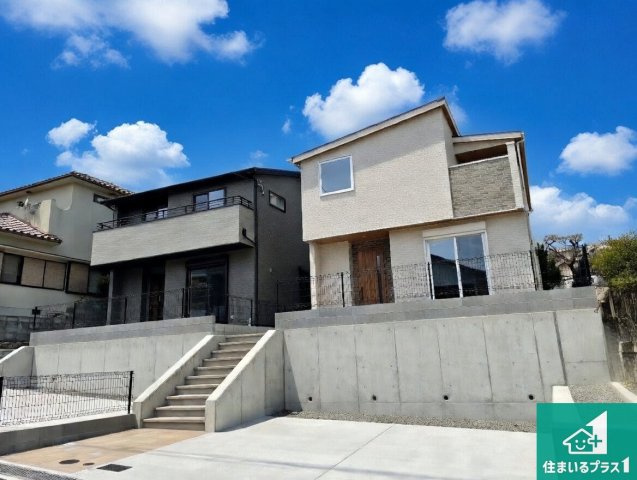 宝塚市宝梅　新築一戸建ての外観|お客様に長く安心して住んでいだだける事にこだわった家づくり！住んでからのアフターサービスにもしっかりと取り組んでいます！