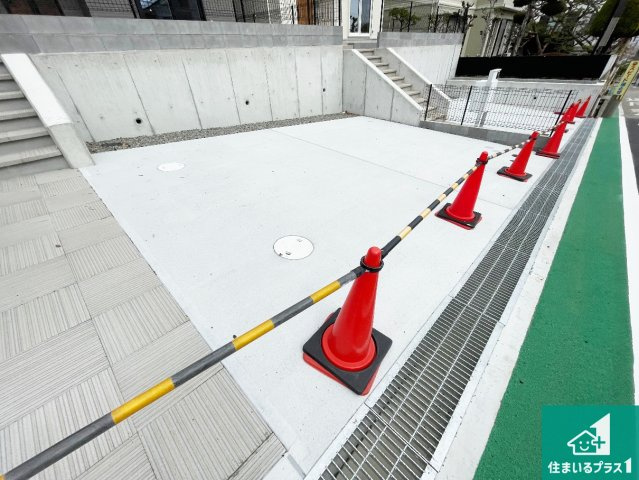宝塚市宝梅　新築一戸建ての駐車場|駐車スペース！散水栓があるので、こまめに愛車を洗えます！