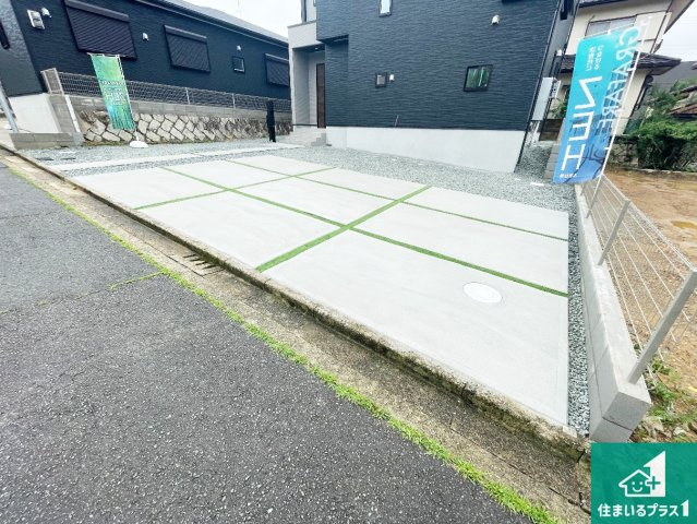 29日(土)30日(日)現地ご見学可能！　川西市水明台　第2期　新築一戸建ての駐車場|駐車スペース！散水栓があるので、こまめに愛車を洗えます！