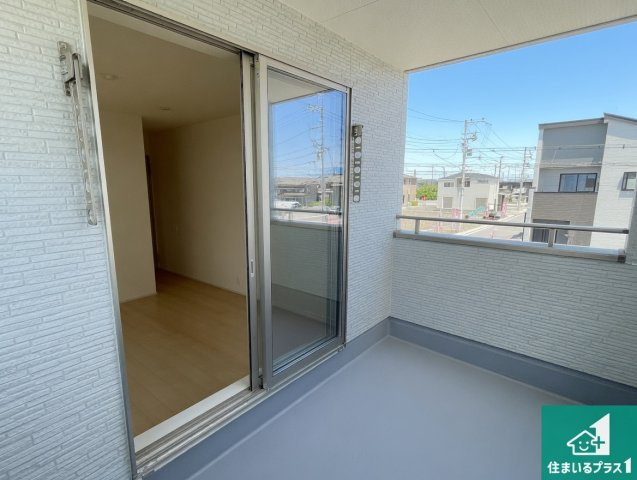 ★1(土)2(日)現地見学可能！★愛知郡愛荘町石橋　ラスト1邸のバルコニー|急な雨でも安心のインナーバルコニー！