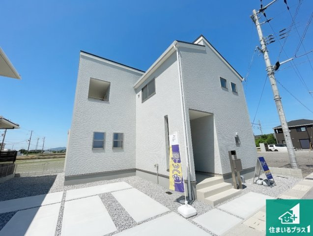 ★1(土)2(日)現地見学可能！★愛知郡愛荘町石橋　ラスト1邸の外観|安心の10年保証！外観を美しく保ち、雨水で汚れを落とします！気になることがありましたら、お気軽にお問い合わせください！