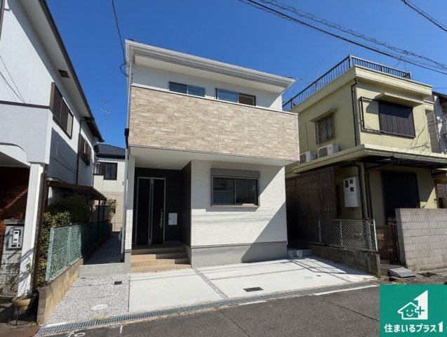 29(土)30(日)現地説明会！◆羽曳野市翠鳥園　限定1邸の外観|安心の10年保証！外観を美しく保ち、雨水で汚れを落とします！気になることがありましたら、お気軽にお問い合わせください！