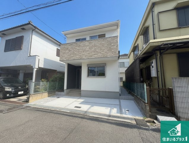 29(土)30(日)現地説明会！◆羽曳野市翠鳥園　限定1邸の外観|安心の10年保証！外観を美しく保ち、雨水で汚れを落とします！気になることがありましたら、お気軽にお問い合わせください！